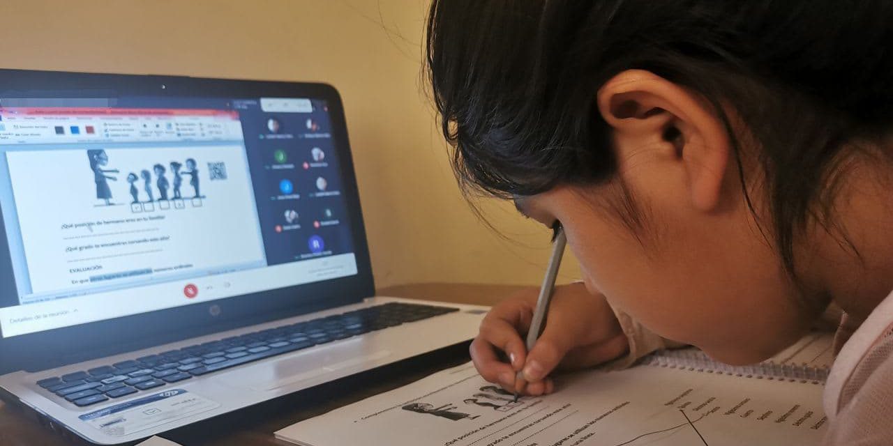 Hoy 15 municipios a clases virtuales; Ministra cambia y apoya vacación adelantada; Johnny niega ahora acuerdo con Evo; Cae nuevo implicado en caso Consorcio; Donald Trump se enfurece con Israel