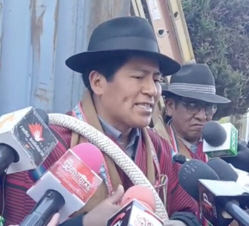 Ponchos Rojos anuncian cerco a La Paz hasta la renuncia del presidente Luis Arce
