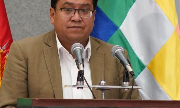 Gobierno formaliza denuncia contra Evo y pide activar comisión de fiscales 