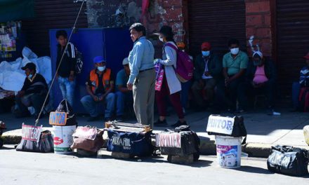 Cada año hay 20 mil nuevos ambulantes en La Paz