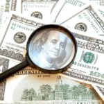 Dólar paralelo cae a Bs 13,61 y consolida tendencia a la baja en el mercado informal