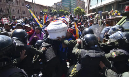 Arce atribuye muertes de 2019 al “capricho de la reelección” y advierte que no repetirá esos errores