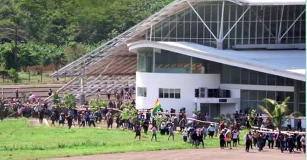 Montaño denuncia que hace tres semanas ‘evistas’ continúan con la toma del aeropuerto de Chimoré
