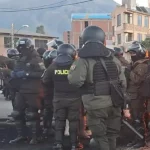 Policía desbloquea Vinto y avanza hacia occidente