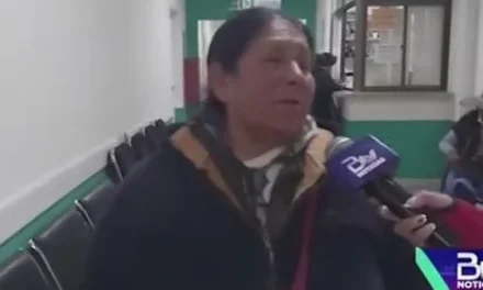 Madre de policía culpa a Evo por asesinatos en Llallagua