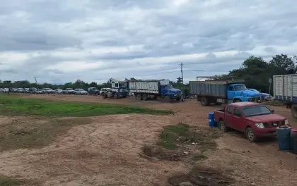 En medio de bloqueos, fiscales del trópico se mantienen en el lugar pese a instrucción de repliegue