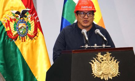 Víctor Quispe es posesionado como nuevo ministro de Trabajo