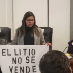 Diputados opositores instalan vigilia en la Asamblea Legislativa contra los contratos de litio
