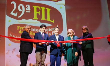 Arce llama al voto y Arias es abucheado: los entretelones de la inauguración de la Feria Internacional del Libro de La Paz