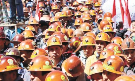 Candidata de Unidad exige fin a privilegios de mineros y plantea que ese sector pague impuestos