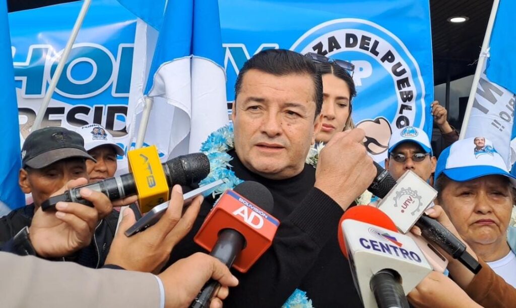 “Algunos han trabajado en la línea de Evo Morales”: Jhonny Fernández reconoce presencia de evistas entre sus candidatos