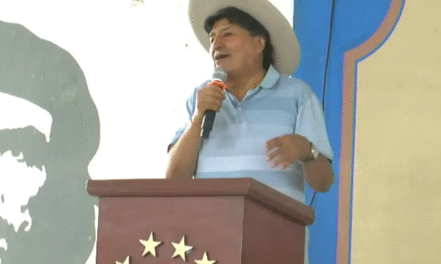 Evo exige al TSE inscribir su candidatura ‘para salvar la democracia’