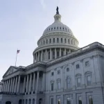 El Senado de EEUU aprueba el plan fiscal de Trump y lo devuelve a la Cámara Baja para el voto final