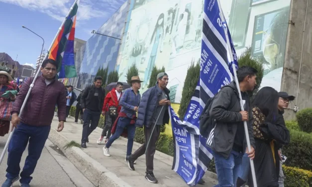 El MAS busca unificar a los frentes de izquierda, pero ve que en la alianza de Andrónico “sí o sí quieren ir solos”