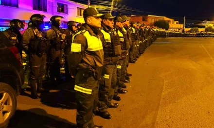 Reconocimiento económico a policías tras hechos en Llallagua