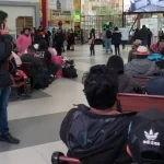 A poco del retorno a clases, hay alta demanda de viajes en medio de la falta de diésel y reclamos por precios del pasaje