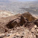 COMIBOL-Fedecomin: Restringen acceso de maquinaria pesada al Cerro Rico y subirán 1.500 volquetas con relleno seco diarios para mitigar hundimientos