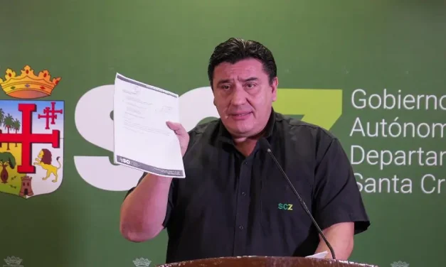 Gobernación cruceña inicia pago del bono y pide levantar paro