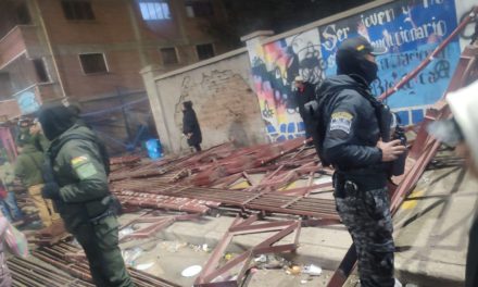 Descartan víctimas fatales por el desplome de gradería en Potosí; hay más de 10 heridos