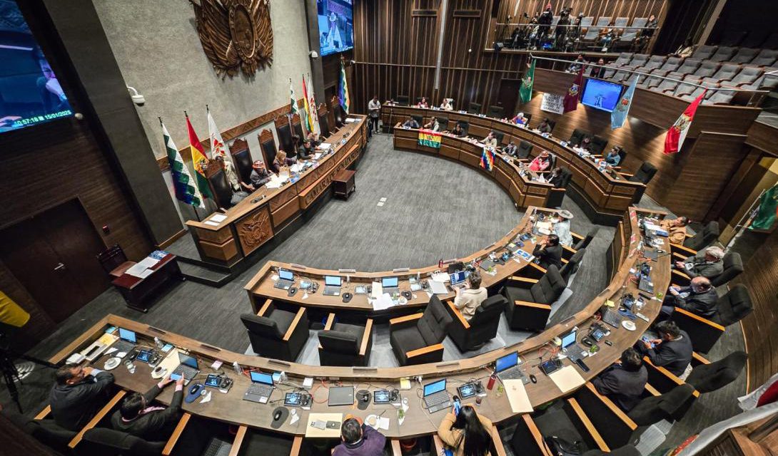 Agilizan ley para elegir a vocales del Tribunal Supremo Electoral