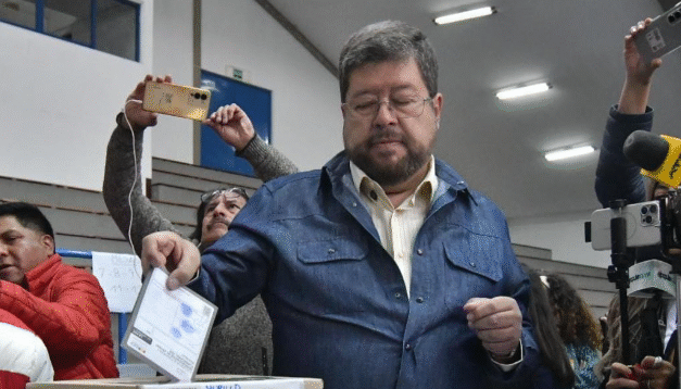 Doria Medina vota y denuncia intento de desinformación