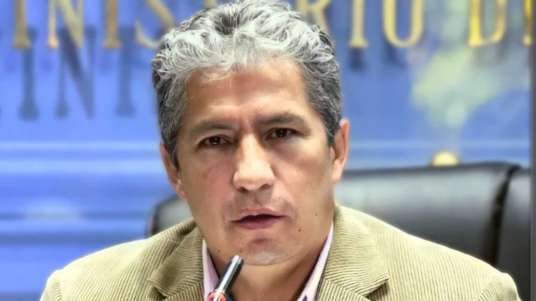 Novillo acusa a la derecha y al evismo de asfixiar al Gobierno con bloqueos y parálisis legislativa