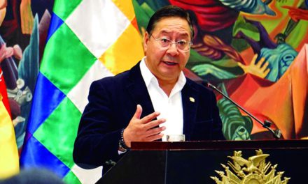 Arce dice que deja “lista la cosecha” en hidrocarburos