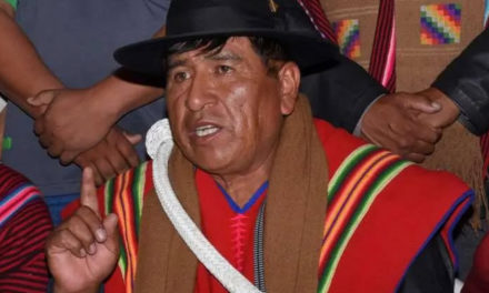 Dirigente arcista no descarta movilizaciones si gana la “derecha” y desata críticas