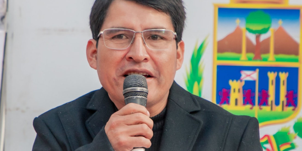 Anuncian que Gobernador de Chuquisaca fue dado de alta y alista su restitución