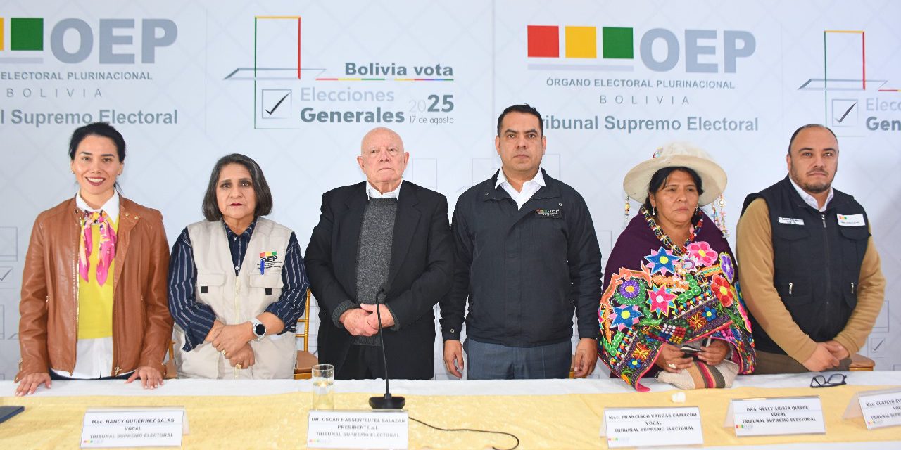 Bolivia se encamina a la segunda vuelta electoral tras una jornada pacífica y con alta participación ciudadana