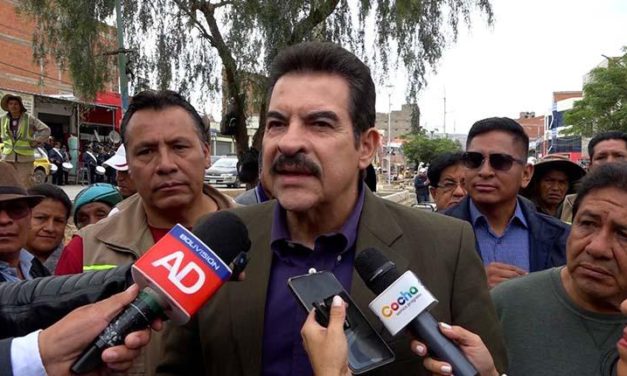 Manfred aún no define su posición política en la segunda vuelta