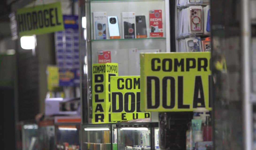 ¿A cuánto se cotiza el dólar paralelo este miércoles y por qué influye la proximidad de las elecciones?