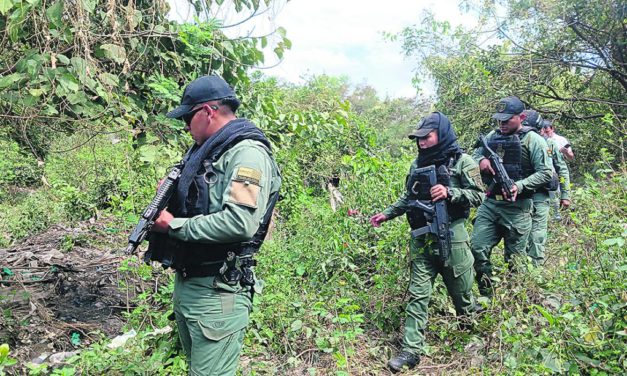Brasileño con doble identidad hiere a policía y huye