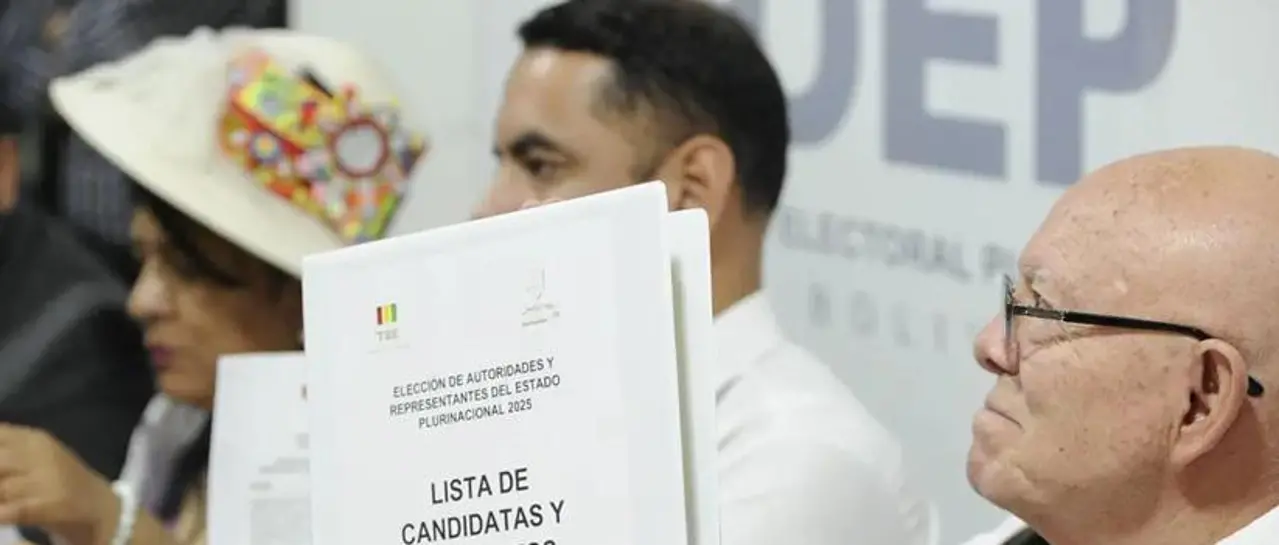 Solo el 81% de postulantes quedó habilitado tras el vencimiento del plazo para sustituciones, según vocal del TSE