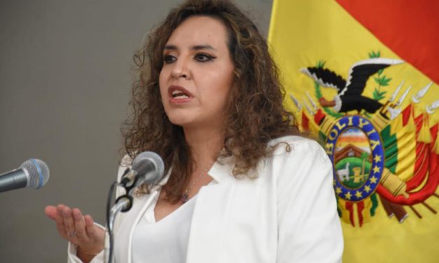 Gobierno confirma fondos para pago de bono de vacunación