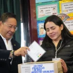 Arce vota y promete salida transitoria y democrática
