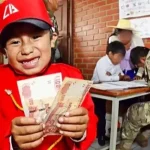 Gobierno pagará el bono Juancito Pinto desde fines de octubre