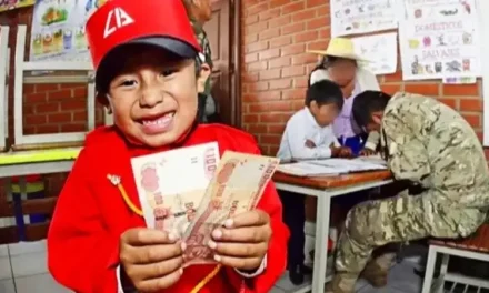 Gobierno pagará el bono Juancito Pinto desde fines de octubre
