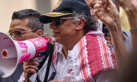 EEUU revoca visa a Petro por «acciones incendiarias»