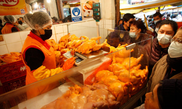 La inflación sigue en ascenso y superó el 18% entre enero y agosto de este año, según el INE
