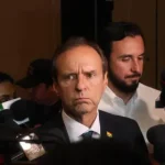Tuto dice que Lara hizo “guerra sucia” y espera que firme acuerdo con el TSE 