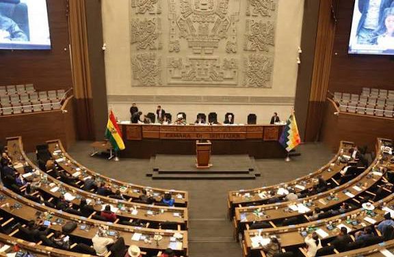 Comienza el tratamiento de la ley de diferimiento de créditos en la Cámara de Diputados 