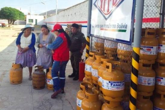 Distribuidoras de gas trabajan al 15% de su capacidad porque garrafas cumplieron su ciclo 