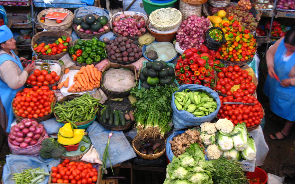 Precios en mercados se mantienen elevados y comerciantes señalan que incide la falta de diésel 