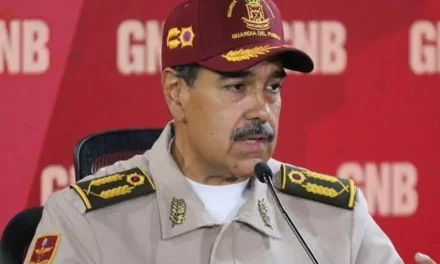 Maduro suspende 10 días a X luego de que YouTube eliminó su canal oficial