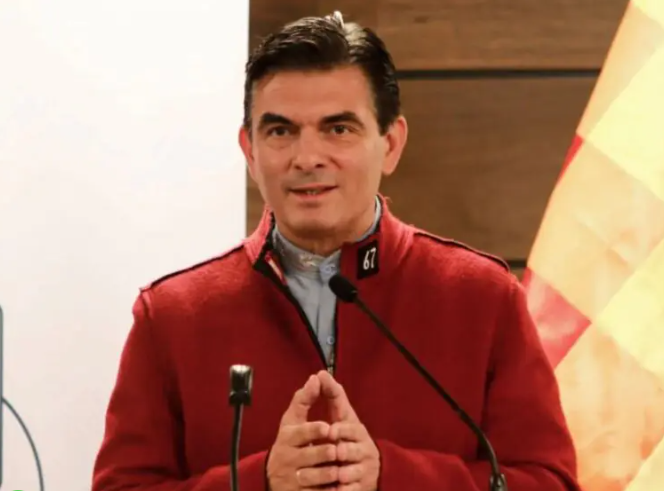 Paz invita al presidente del Senado de Chile a visitar Bolivia y hablar de la propuesta de legalizar los “chutos”