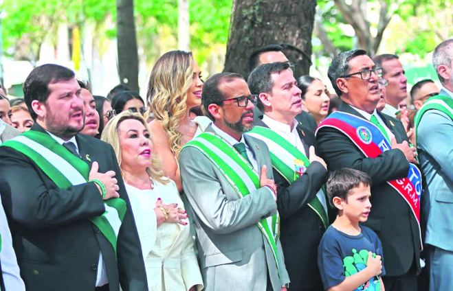 Santa Cruz inicia nuevo ciclo político sin presencia nacional