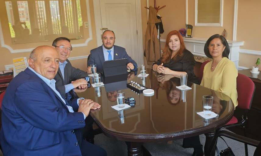 Asbora plantea al TSE una salida al conflicto de multas a medios radiales por infracción a normativa electoral