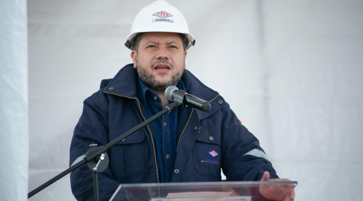 Gobierno garantiza combustible hasta el 8 de noviembre; choferes están preocupados