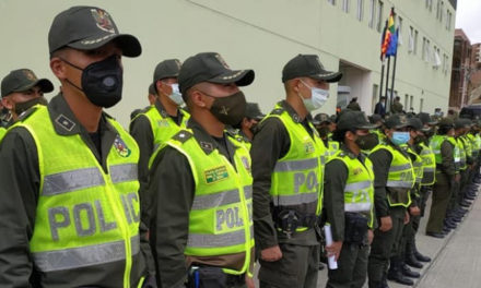 Gobierno anuncia el despliegue de 25 mil policías y activa sala de crisis para el balotaje del 19 de octubre
